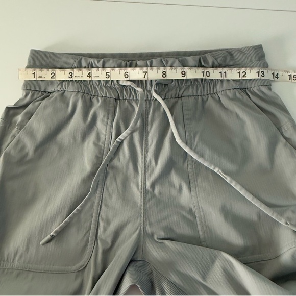 Lululemon Beyond Studio Jogger Pants Straight Leg Slim Fit Luxtreme Gray Size 4 - Picture 10 of 14